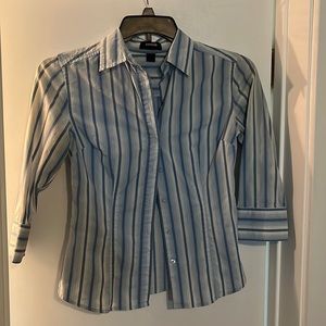 Express Button Down 3/4 Sleeve